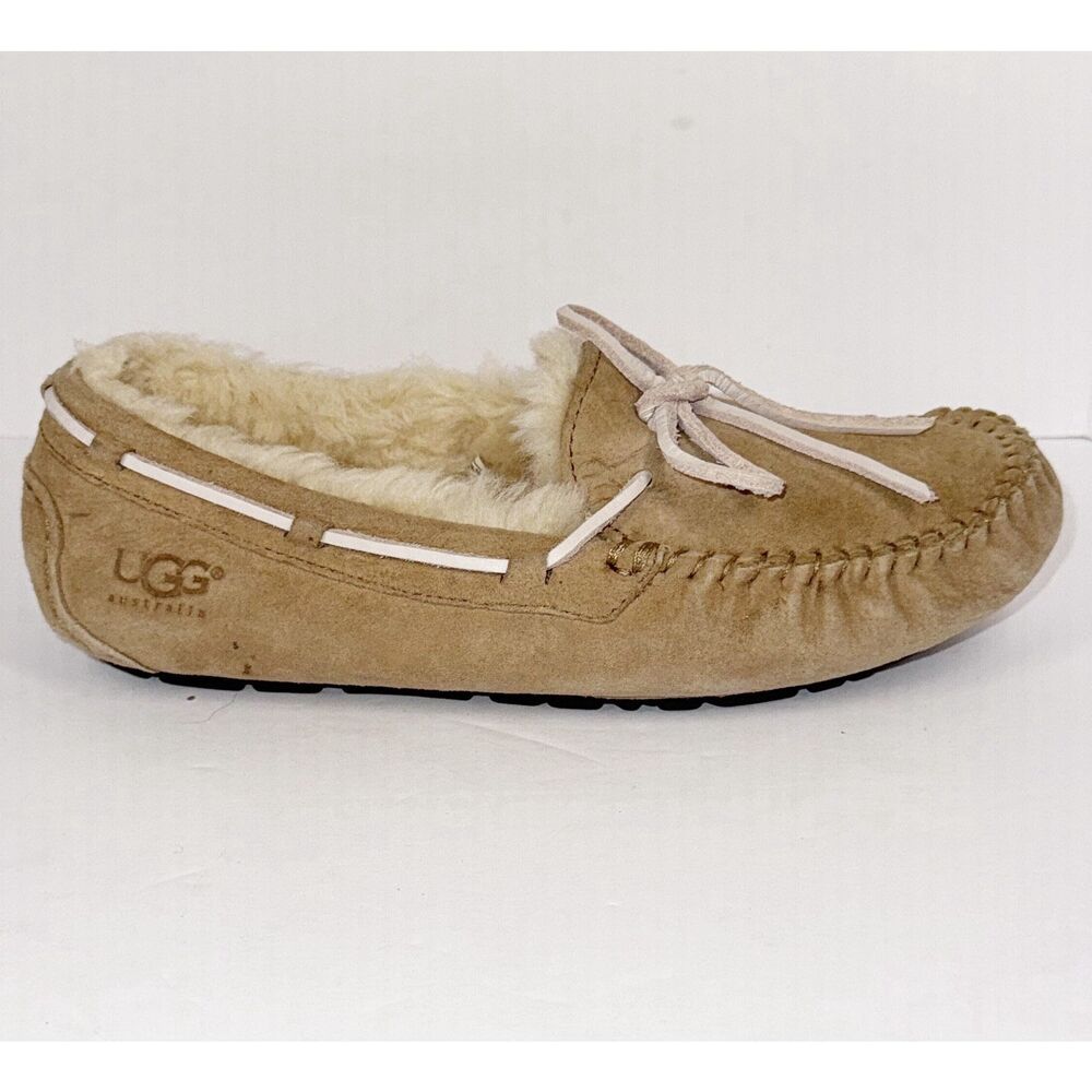 Ugg Slipper Women 6 Dakota Moccasin Beige Suede Sheepskin Fur Cozy Comfy Slip On - Picture 8 of 14